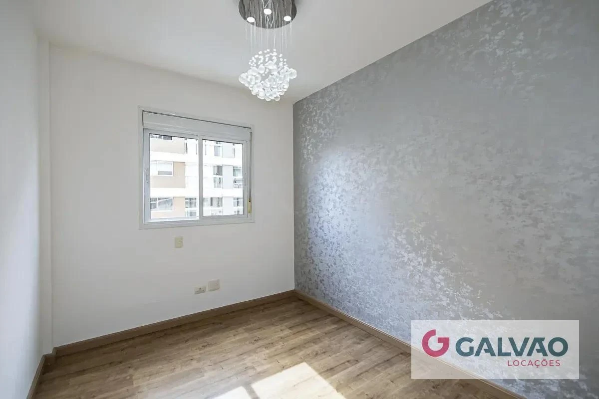 Apartment, 77 m², with wood or laminate floors — photo 8