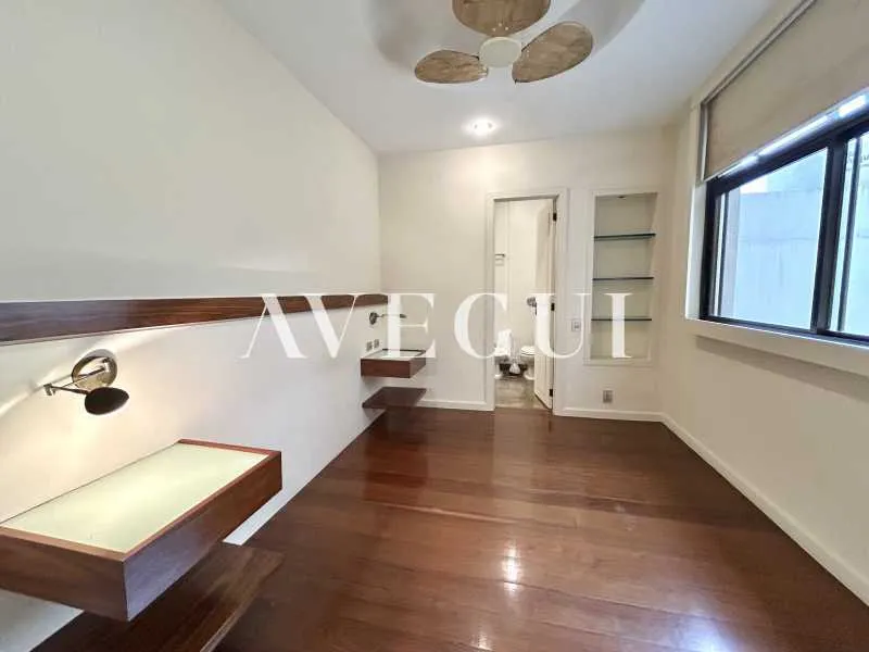 Furnished apartment, 160 m², with a washing machine — photo 13