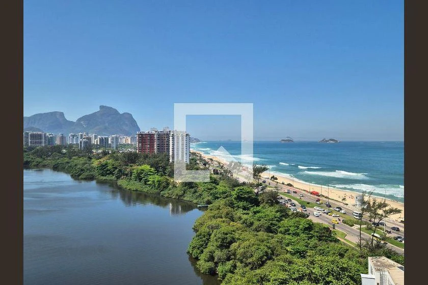 Furnished 2-bedroom apartment with view in 72 m² — photo 28