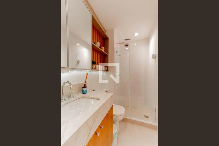 110 m² apartment with enclosed balcony and 3 bedrooms — photo 49