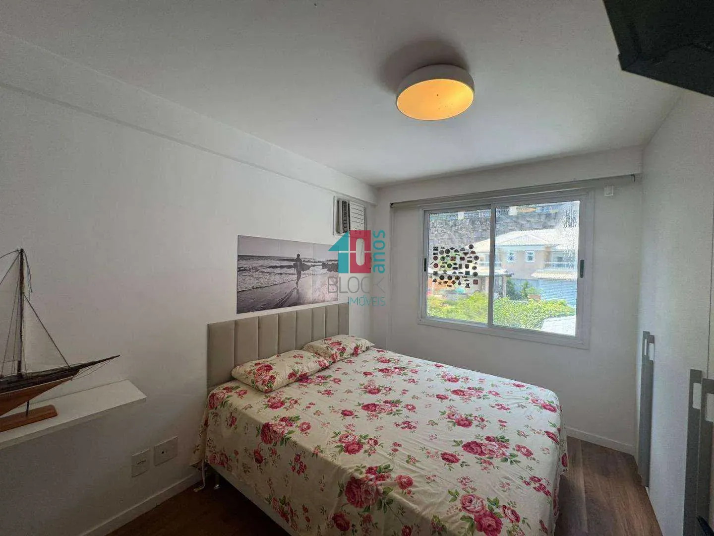 Furnished house with 5 bedrooms and 9 total bathrooms — photo 36
