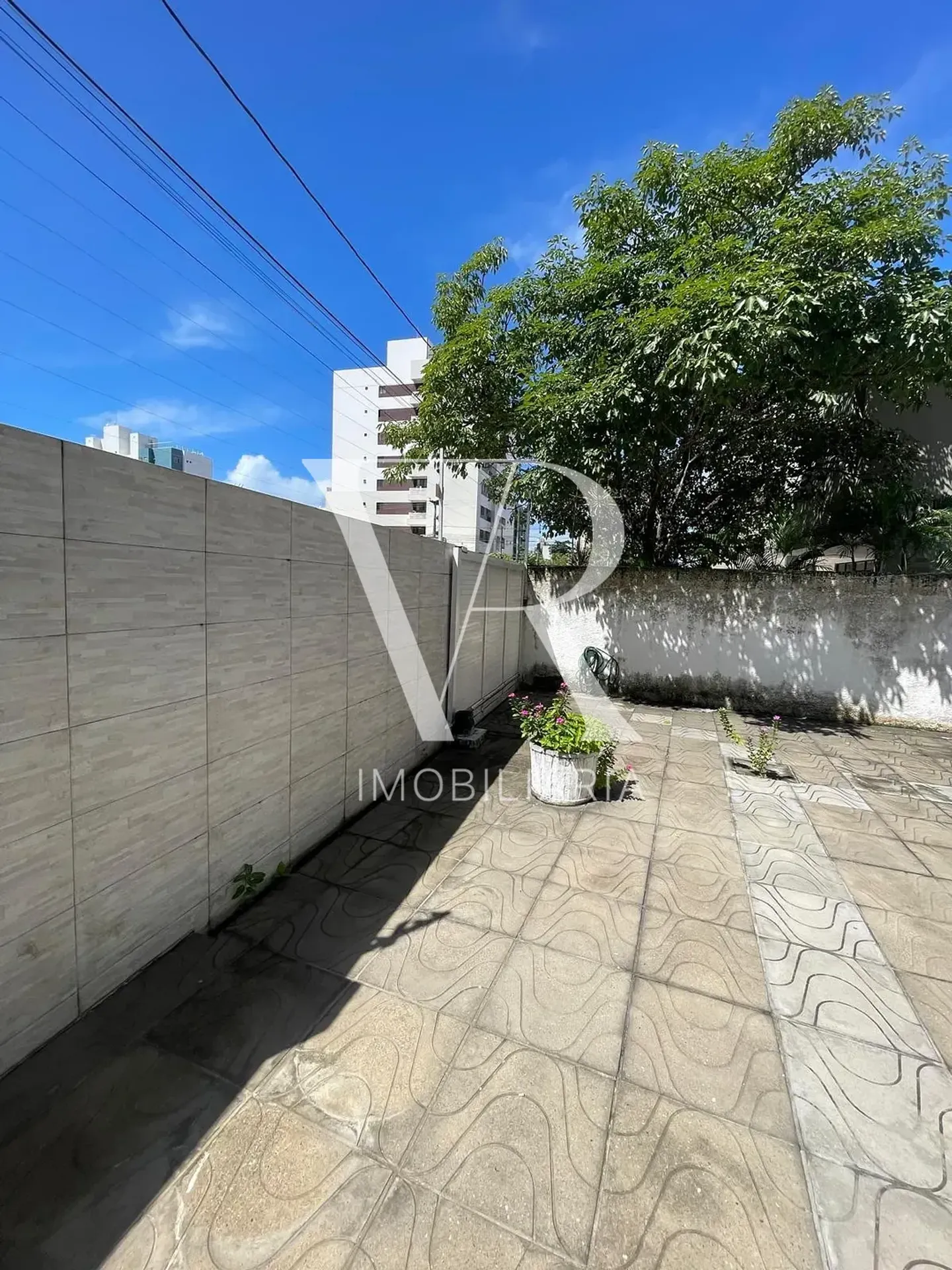6-bedroom house with balcony and 4 bathrooms — photo 7