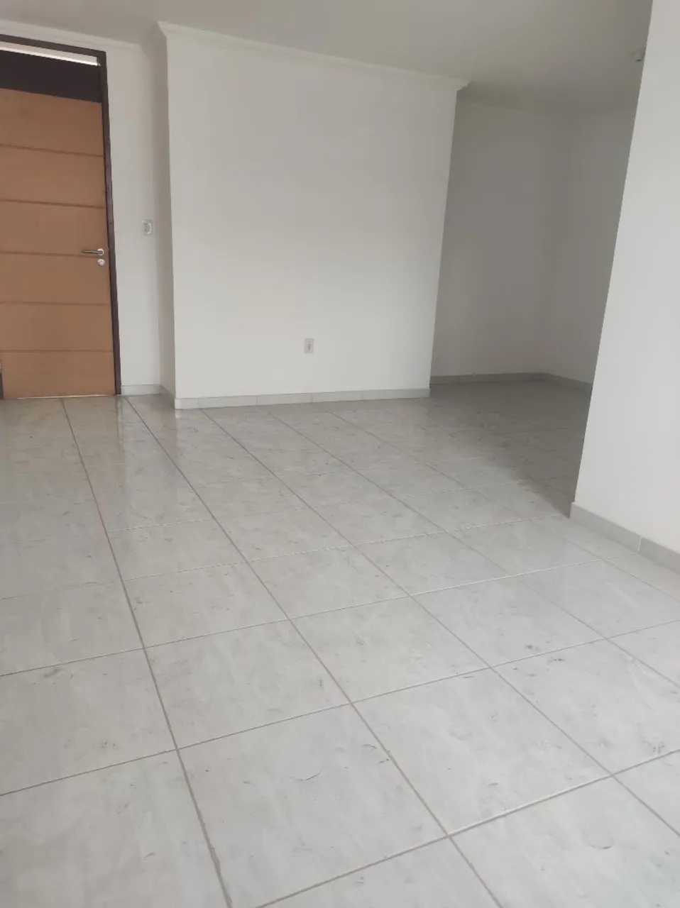 3-bedroom apartment in a building with a pool — photo 12