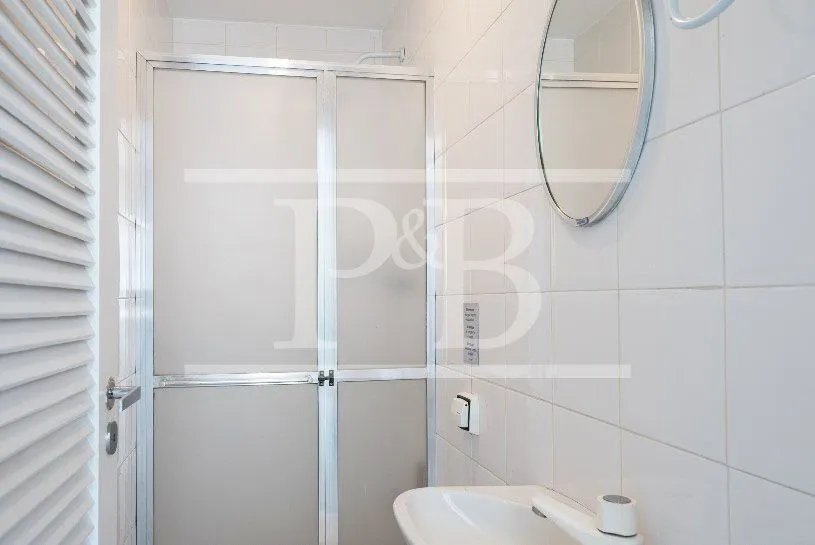 Furnished 3-bedroom apartment with 2 bathrooms — photo 22