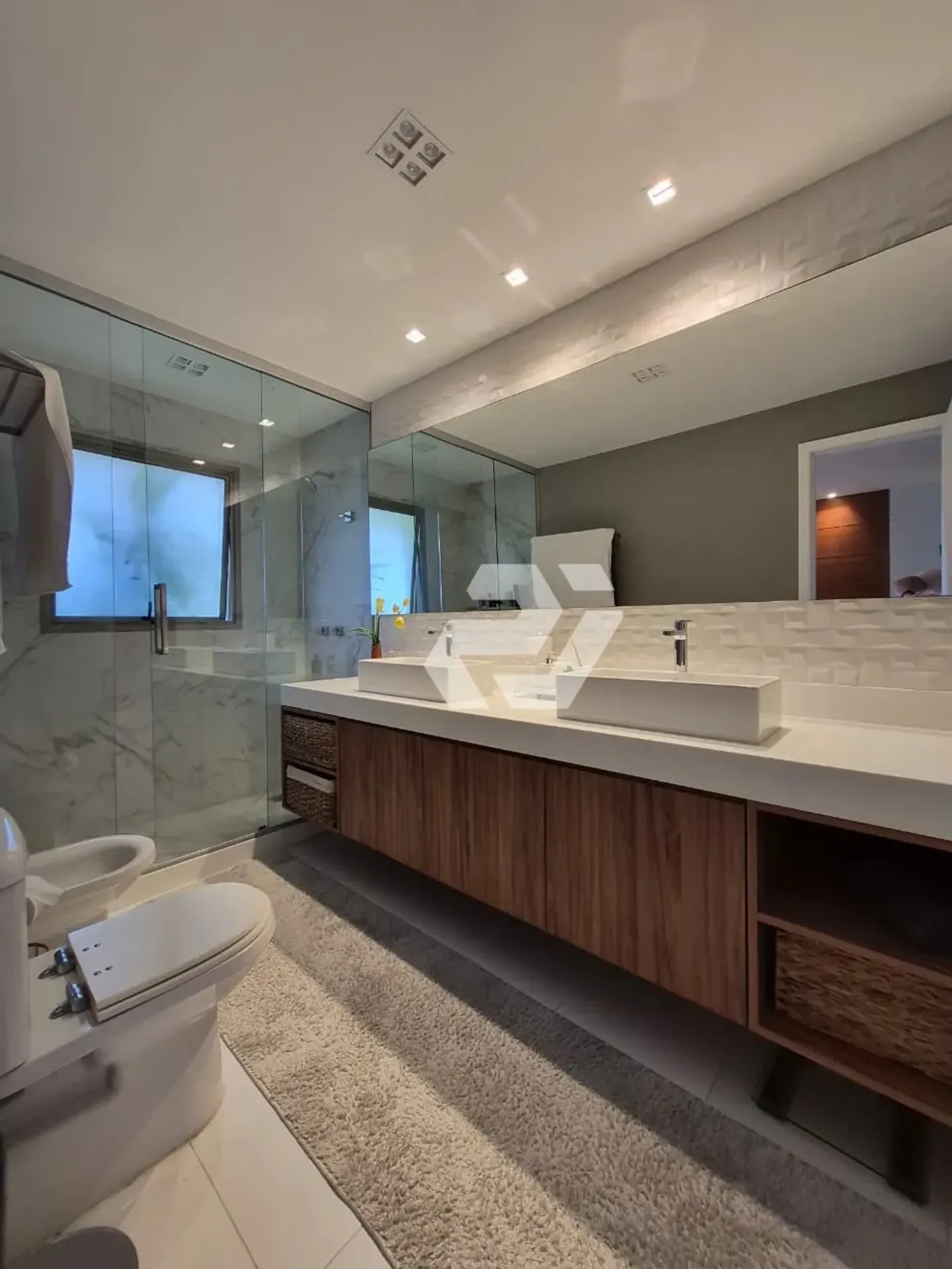 4-bedroom, 5-bath apartment with balcony and 3 parking — photo 53