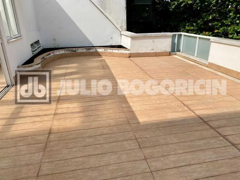 280 m² duplex penthouse with 3 en-suite bedrooms — photo 31