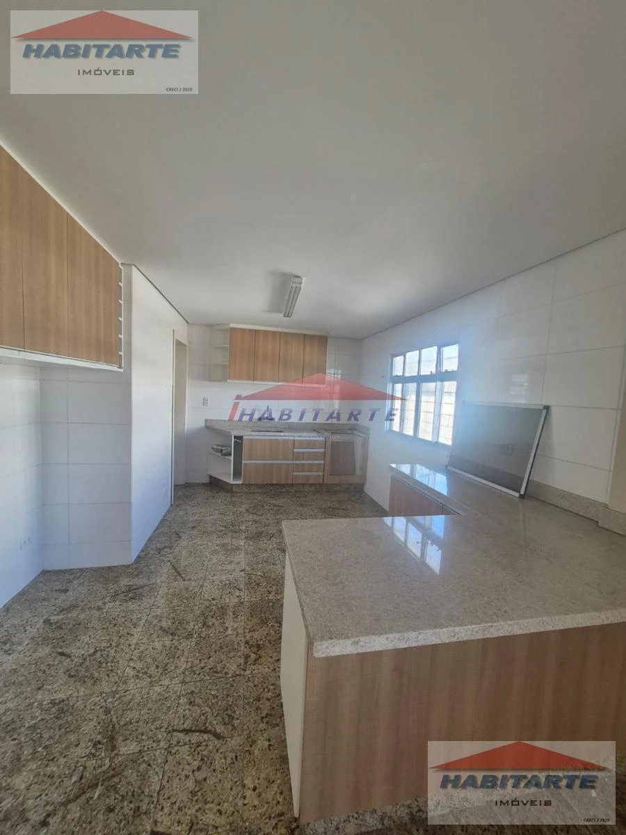 3-bedroom house, 444 m² — photo 5