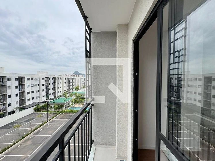 2-bedroom apartment with a washing machine — photo 8