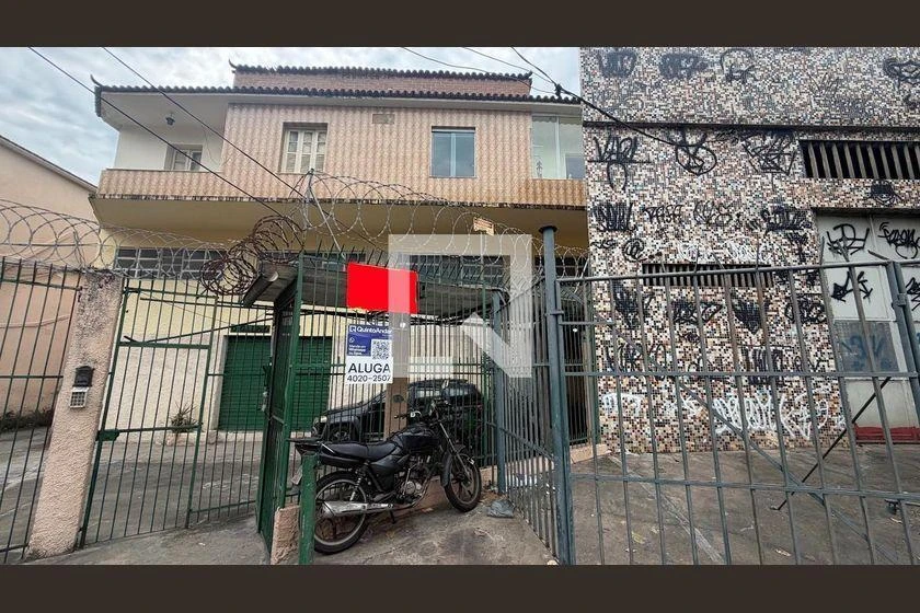 Apartamento com piso de madeira ou laminado, Benfica — photo 38