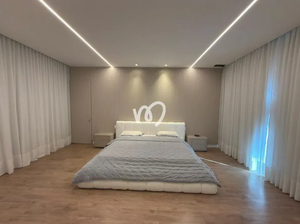 Furnished house with 5 bedrooms and an open kitchen — photo 32