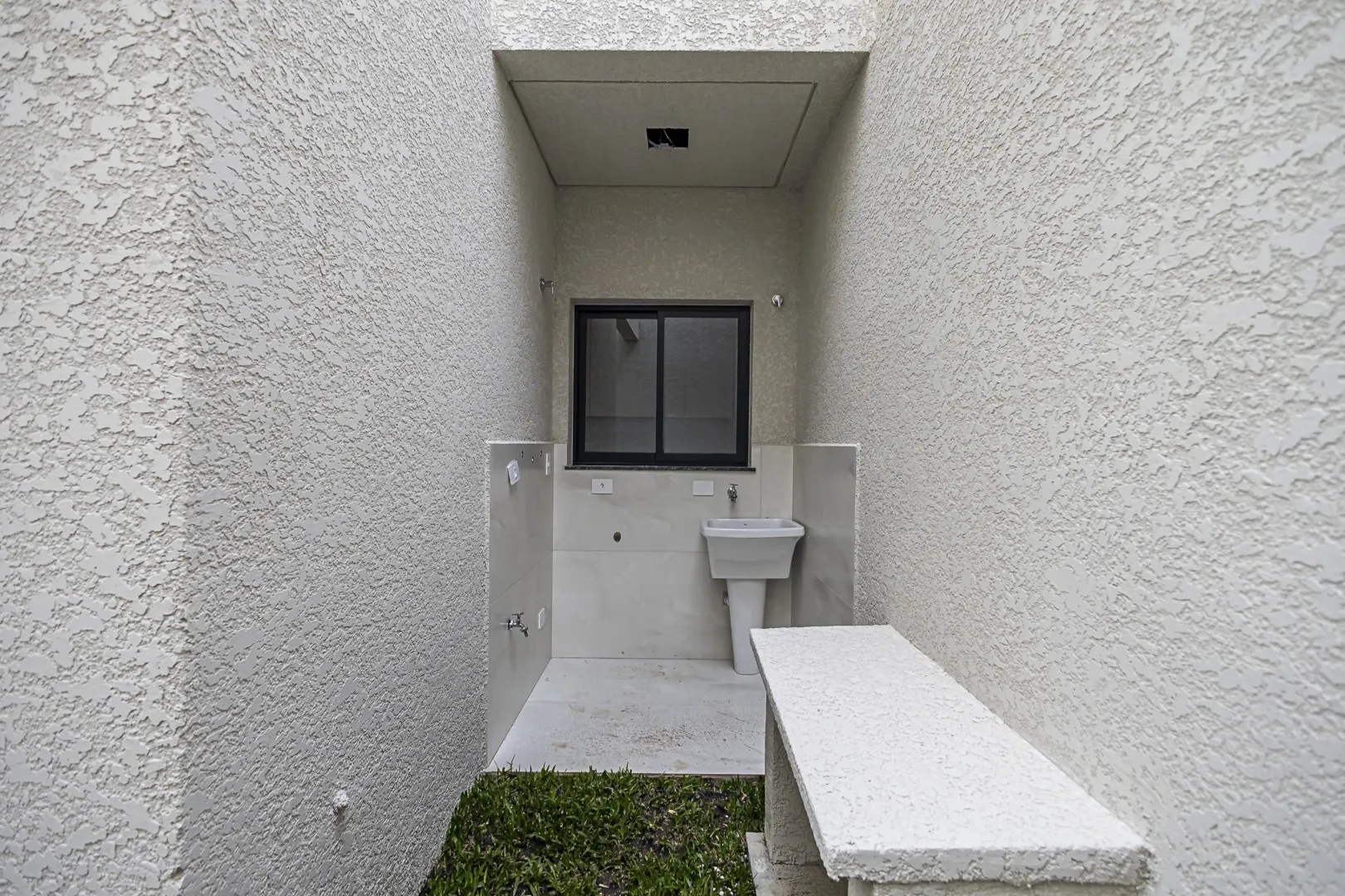 House with 3 bedrooms, 3 baths and 2 parking spots — photo 39