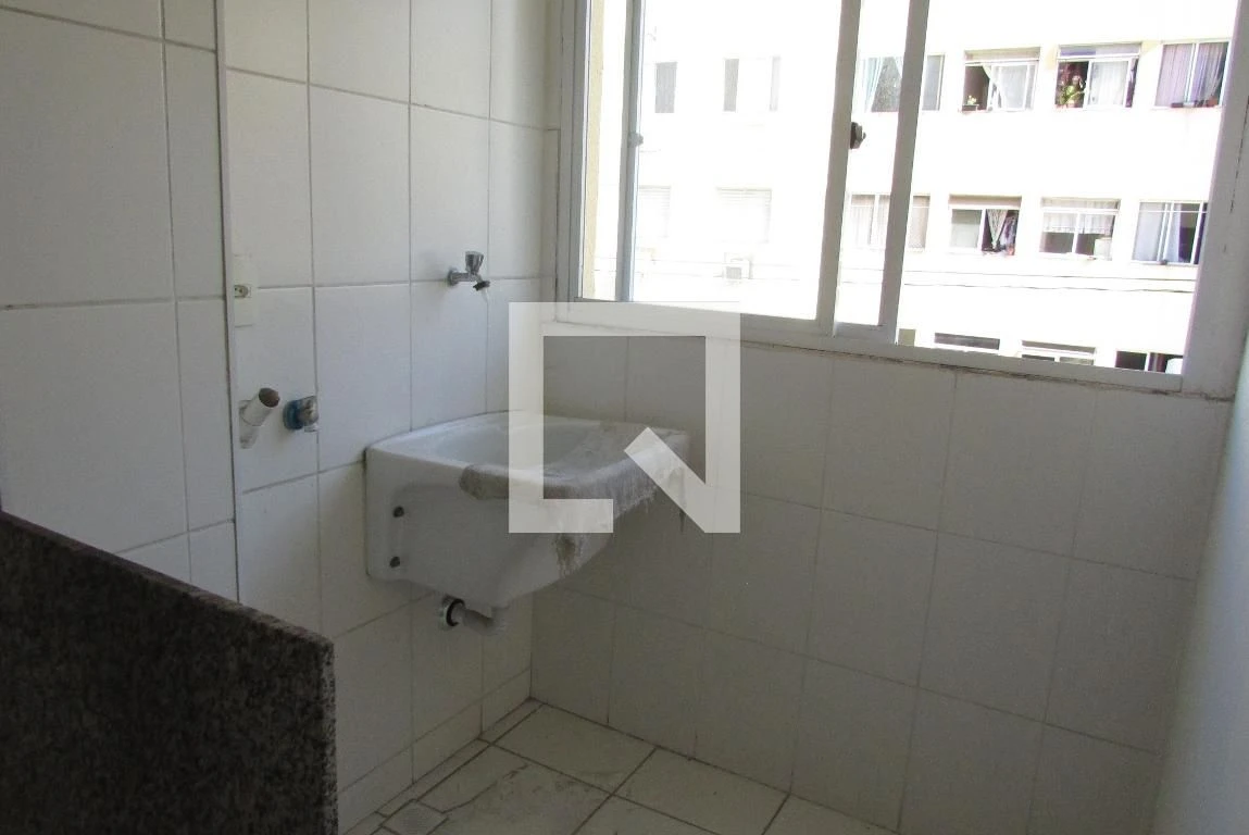 Unfurnished 2-bedroom apartment with 1 parking space — photo 12