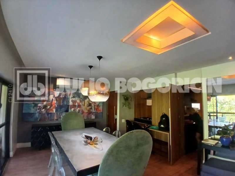 Furnished 191 m² apartment with 4 bedrooms and 2 parking — photo 15