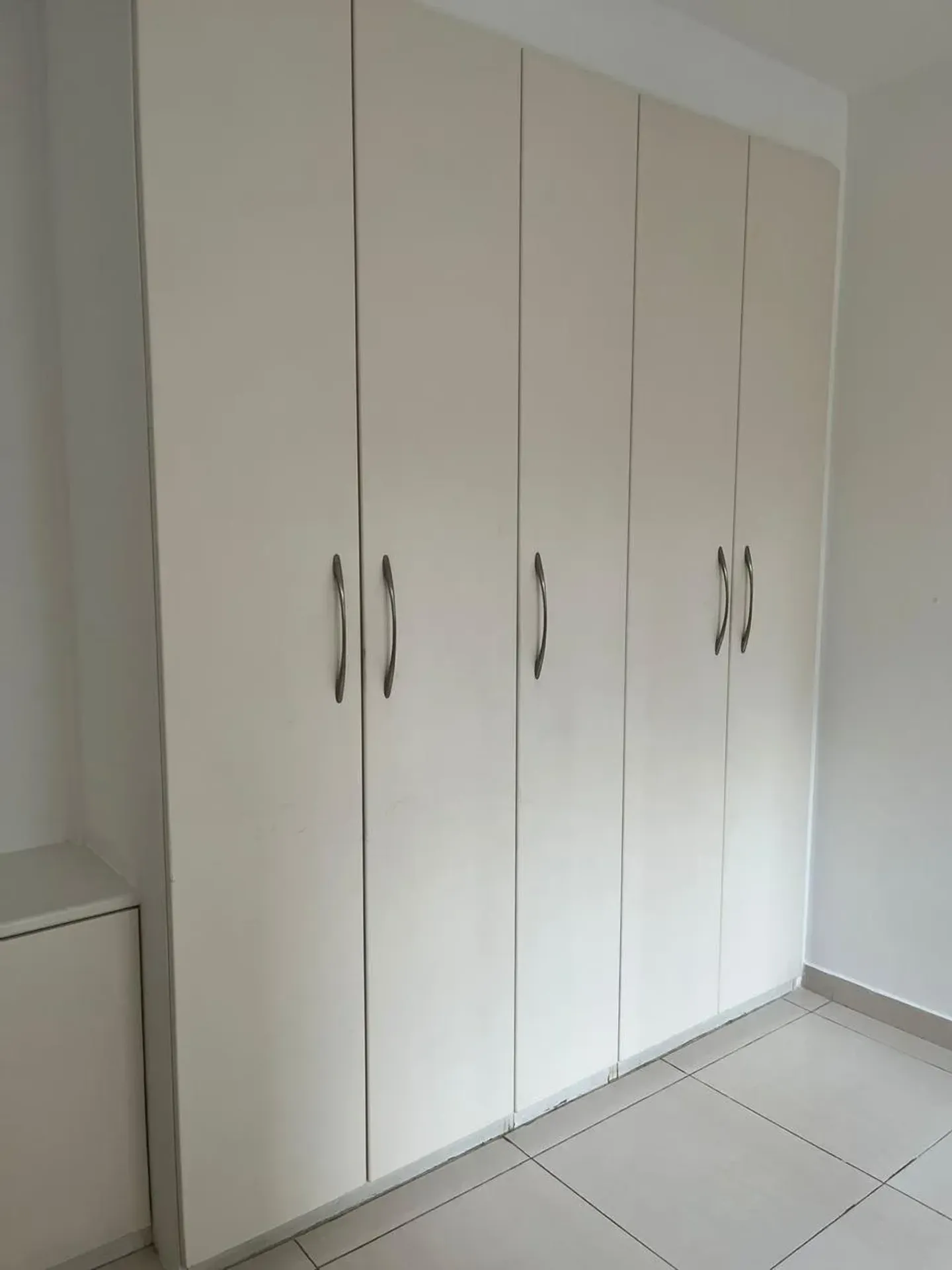 35 m² unfurnished apartment with open-plan kitchen — photo 16