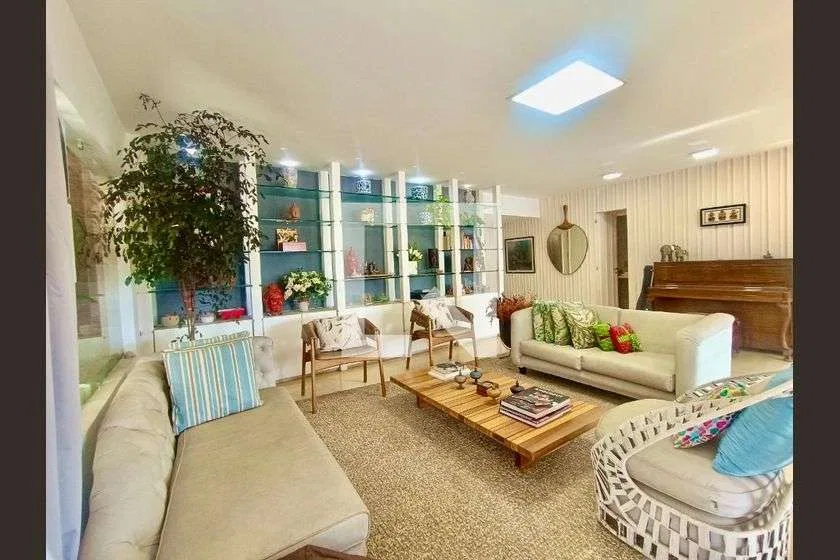 Apartamento de 4 quartos com cozinha integrada e 280 m² — photo 11