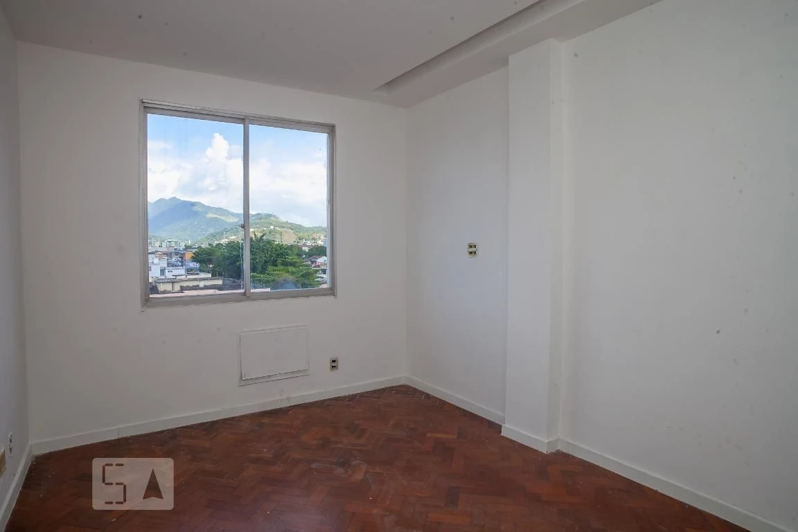 2-bedroom apartment with a mountain view in Rio de Janeiro — photo 25