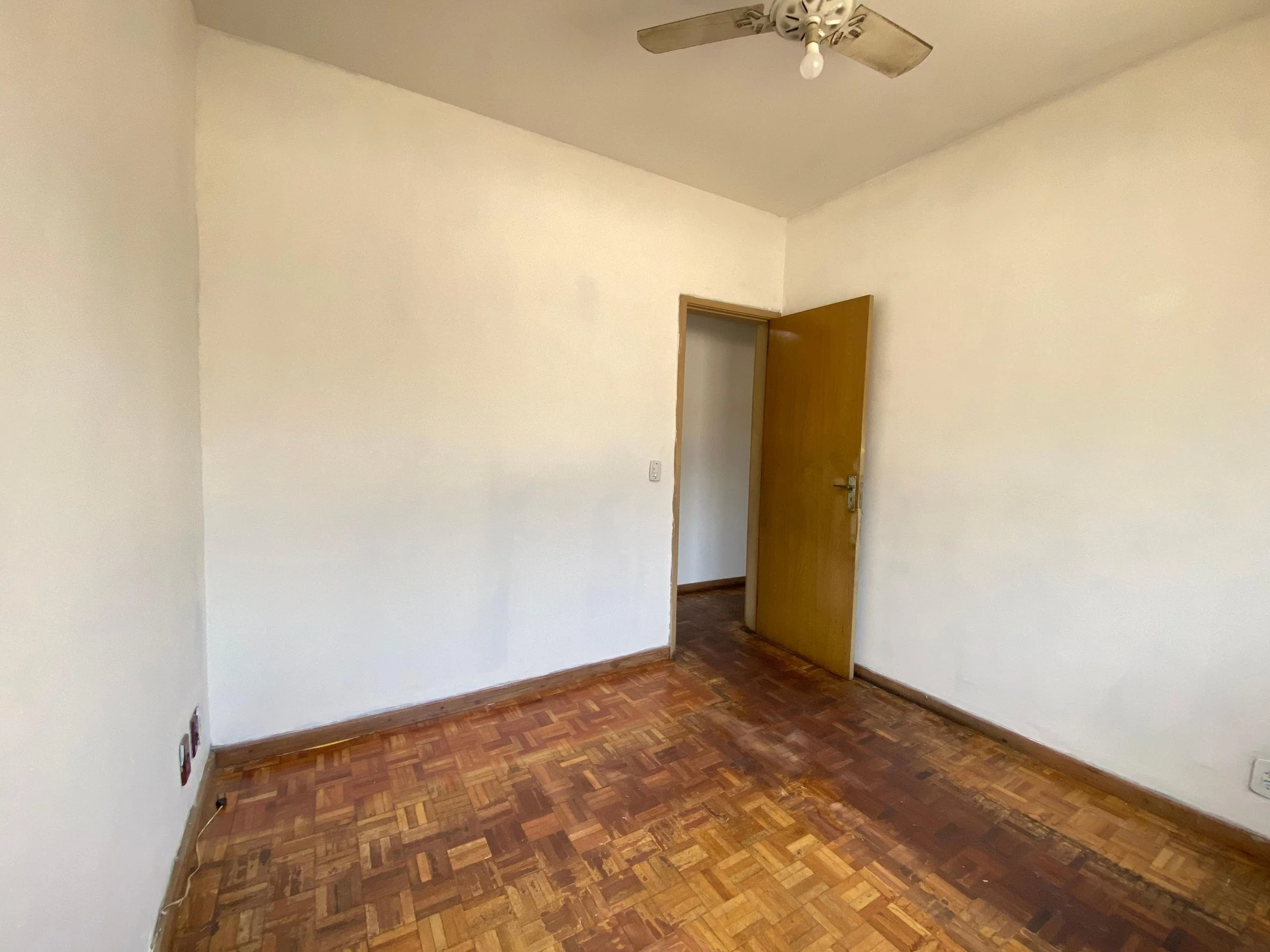 Apartment, 92 m², with wood or laminate floors — photo 44