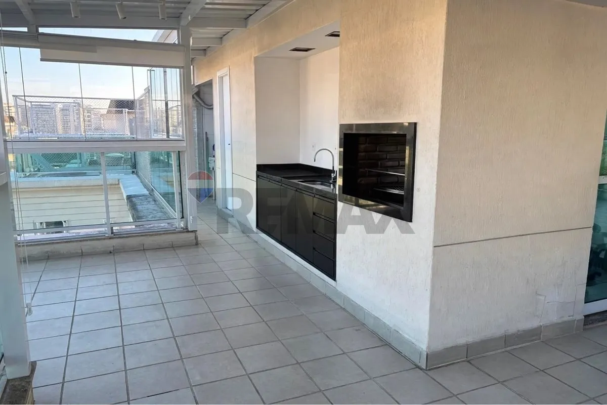 Apartment with 5 bedrooms and a glassed-in balcony — photo 6