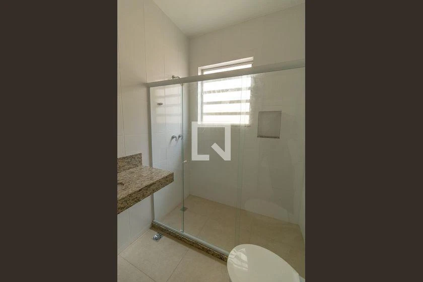 2-bedroom apartment, 1 with its own bathroom, 90 m² — photo 35