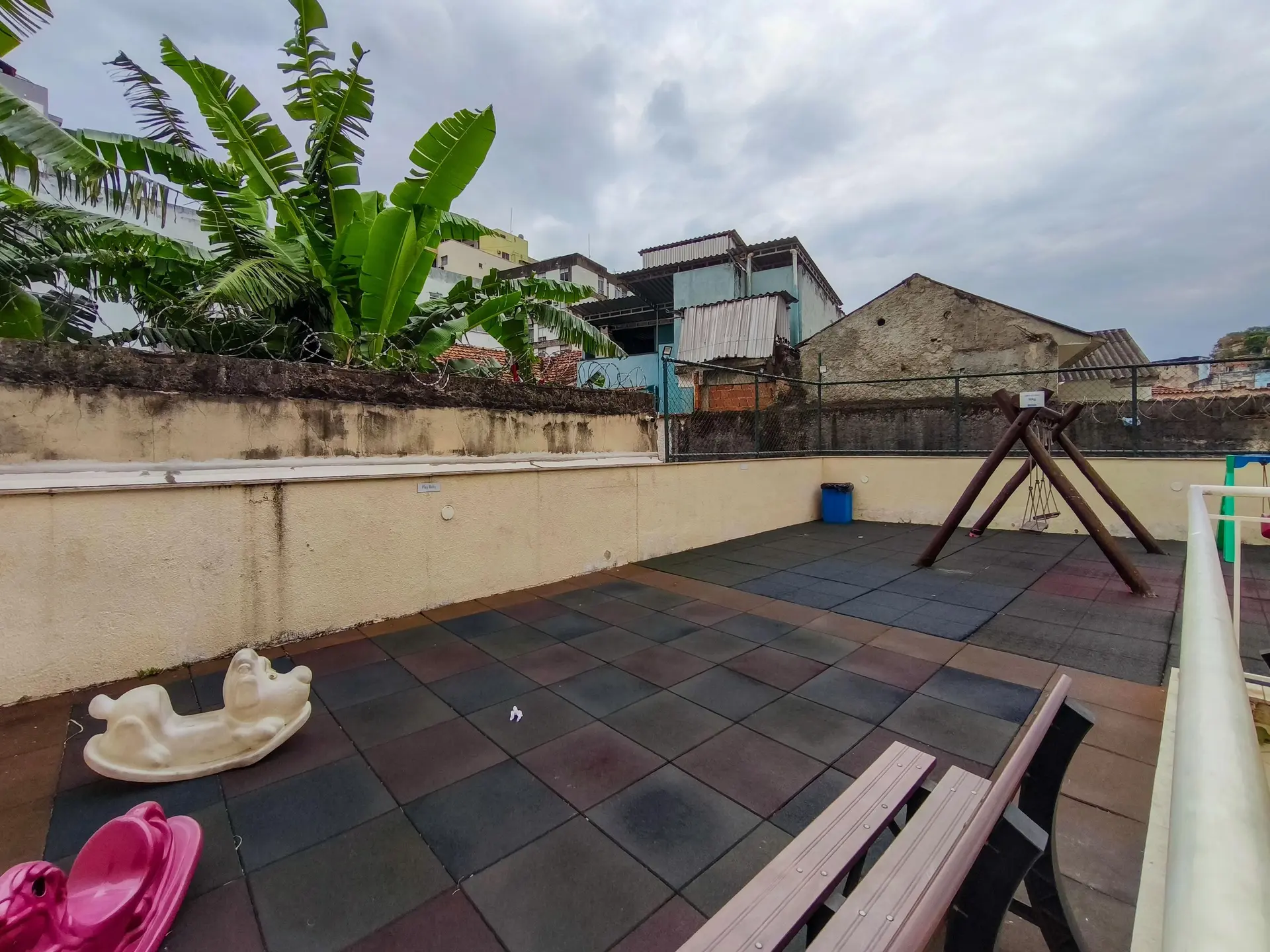 Apartamento de 2 quartos em condomínio com piscina — photo 7