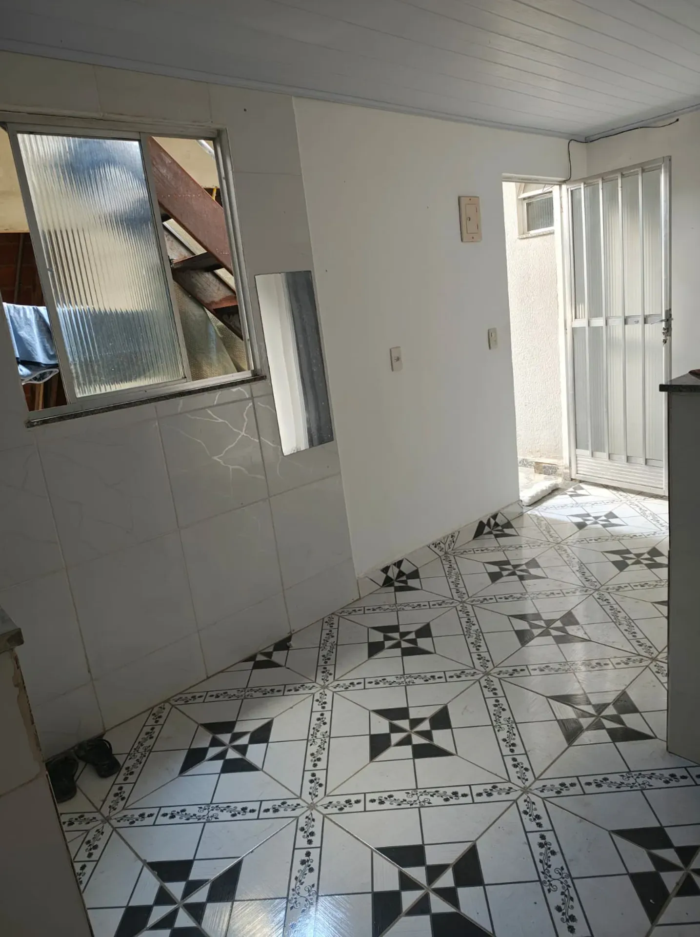 Estudio sin amueblar de 25 m² con 1 dormitorio y 1 baño — photo 2