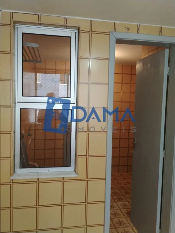 Apartamento com 3 quartos e área de lavanderia — photo 32