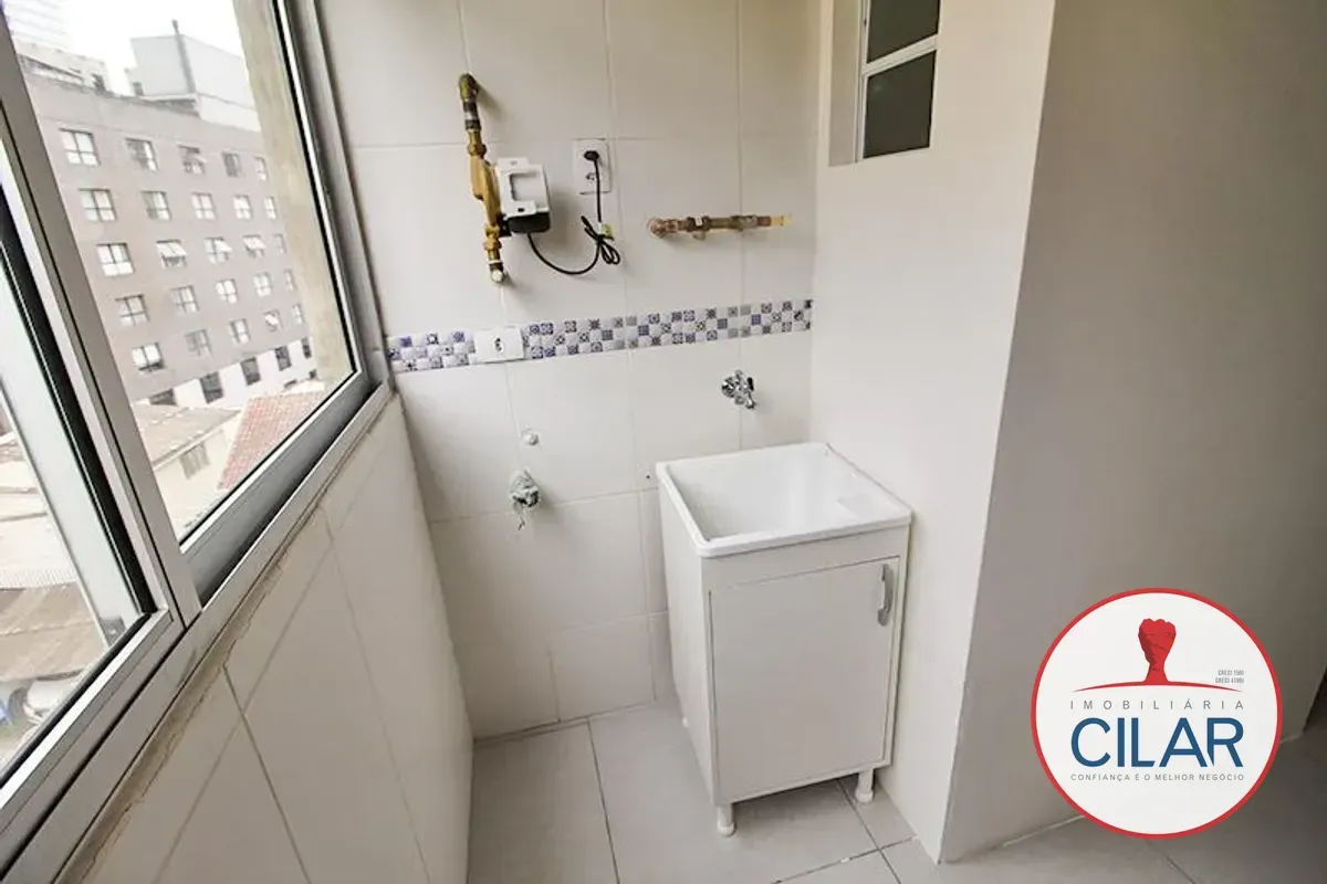 3-bedroom apartment with wood or laminate floors in Curitiba — photo 10