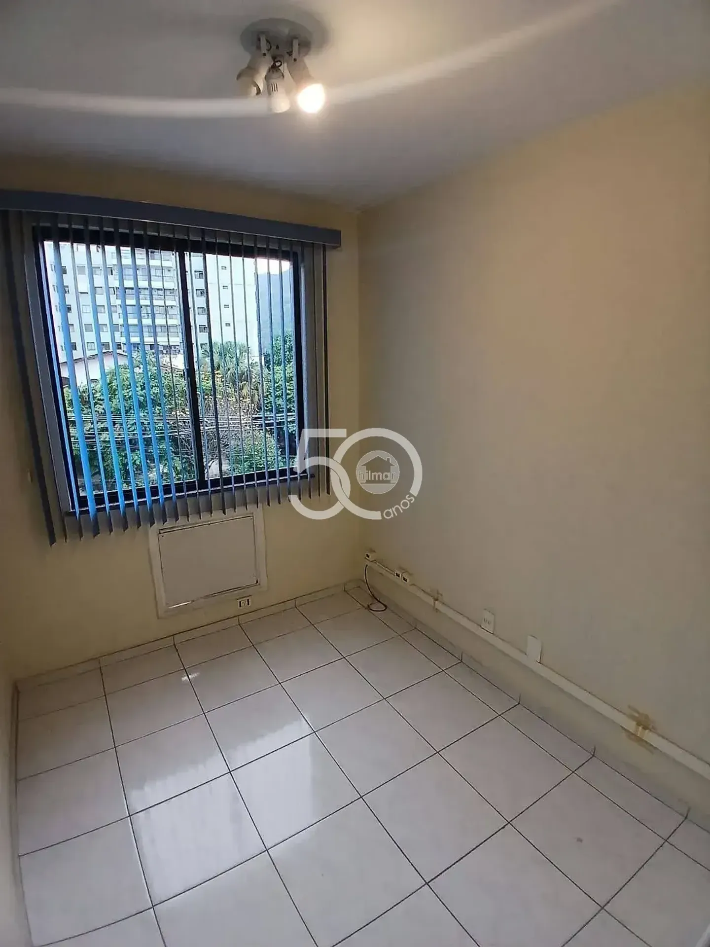 98 m² apartment with 3 bedrooms and 2 garage spaces — photo 25