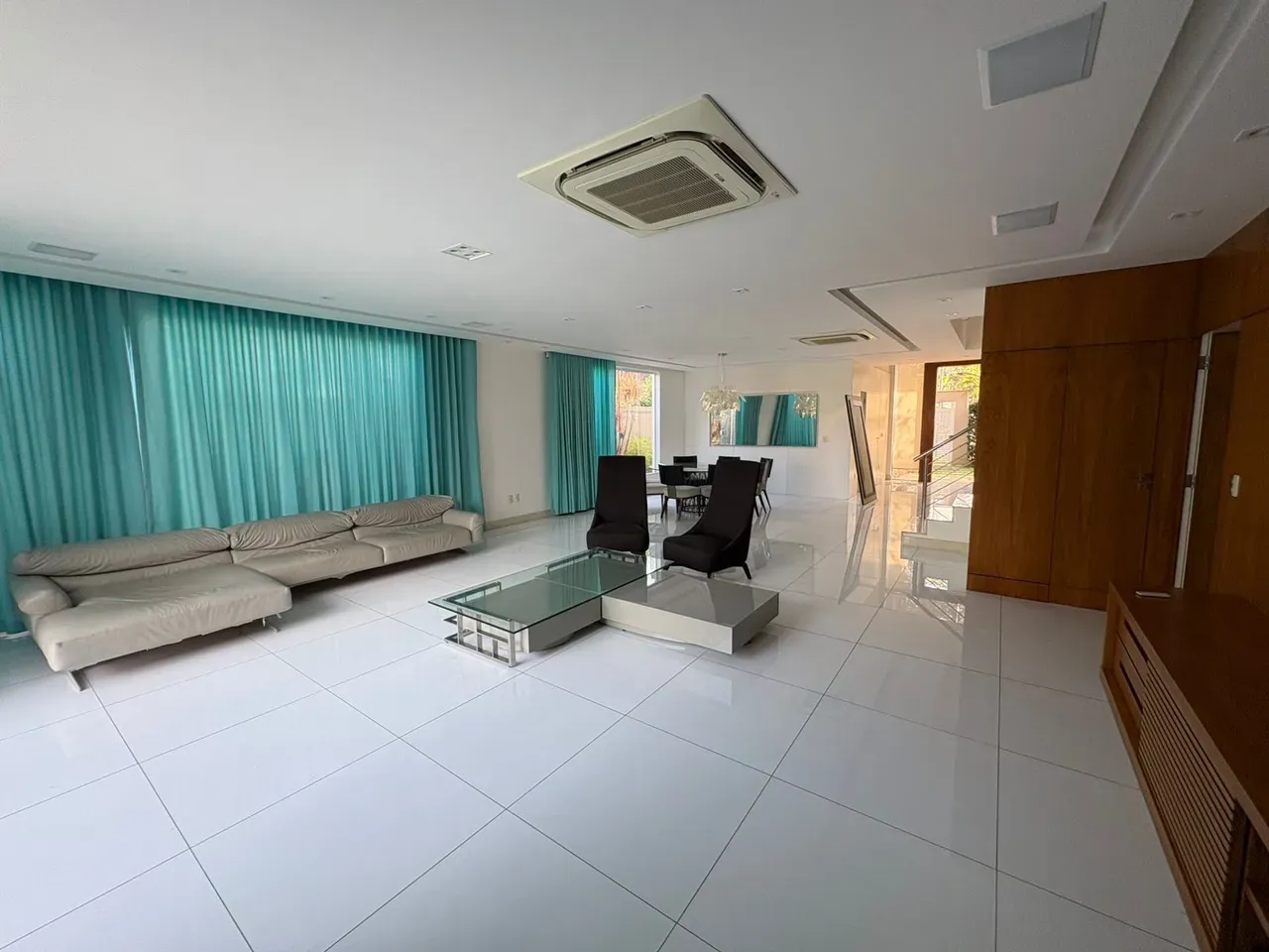 Furnished 6-suite house with 640 m² and 4 parking — photo 20