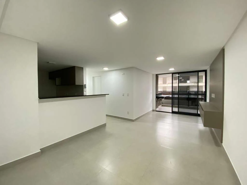 Apartment with 3 bedrooms and an en-suite, 96 m² — photo 2