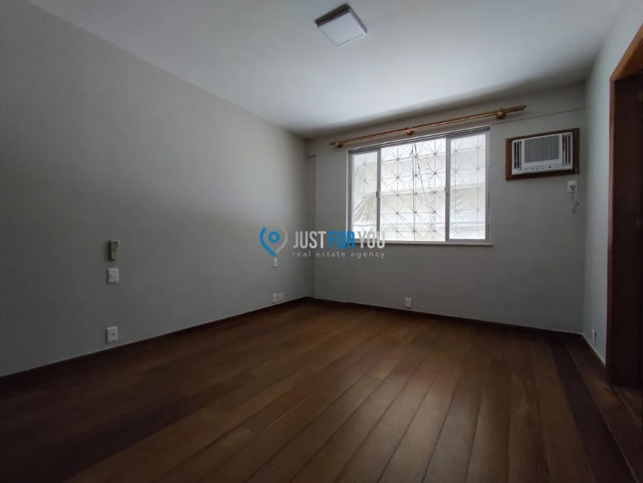 Apartamento com piso de madeira ou laminado, Barra da Tijuca — photo 17
