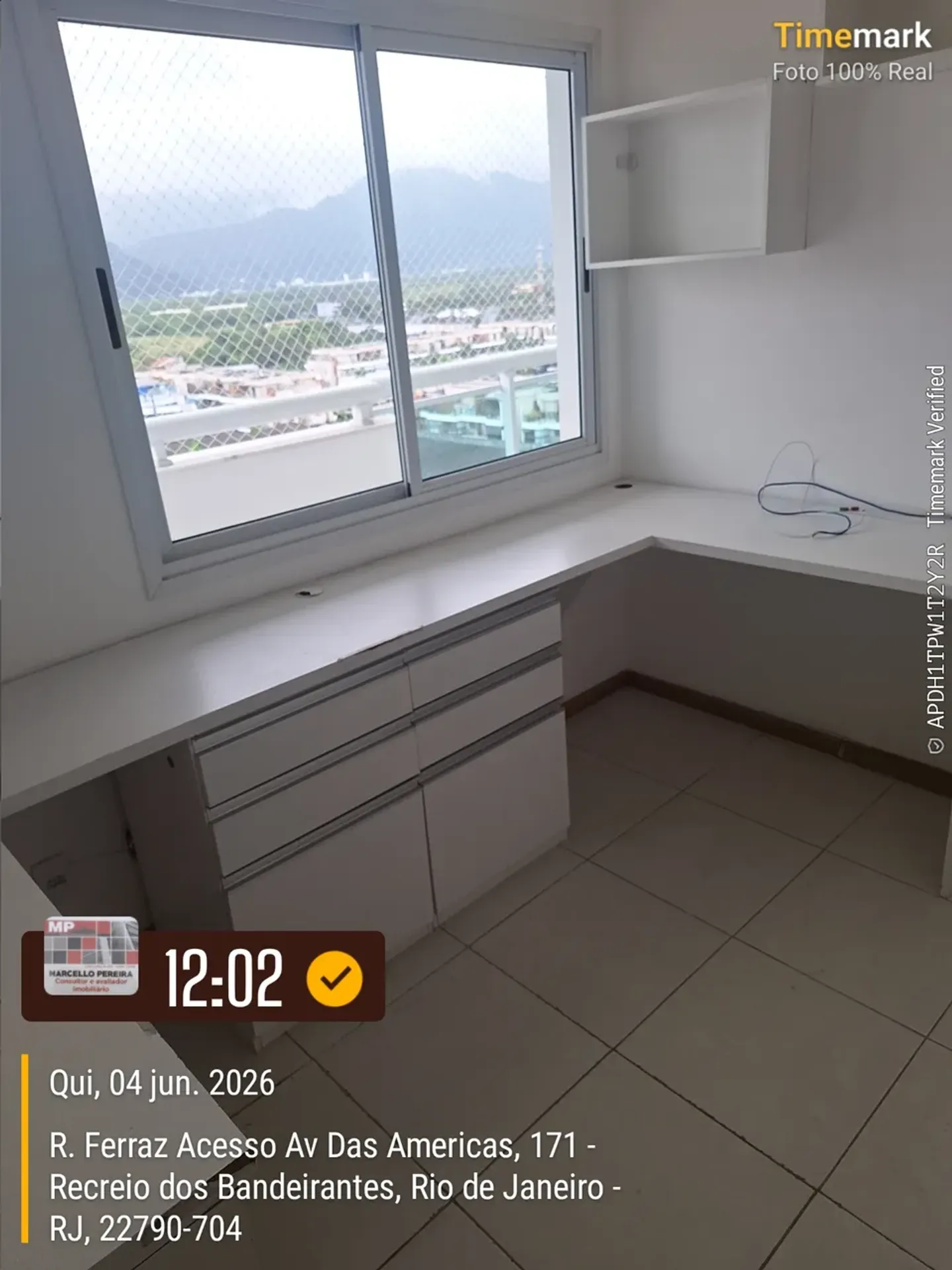 Furnished duplex penthouse with balcony and built-in grill — photo 6