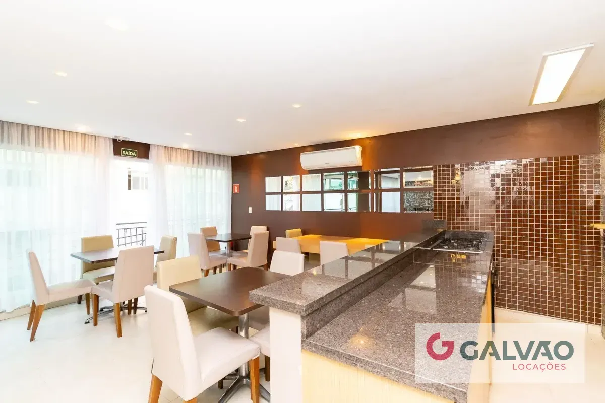 3-bedroom apartment in a building with a coworking space — photo 42