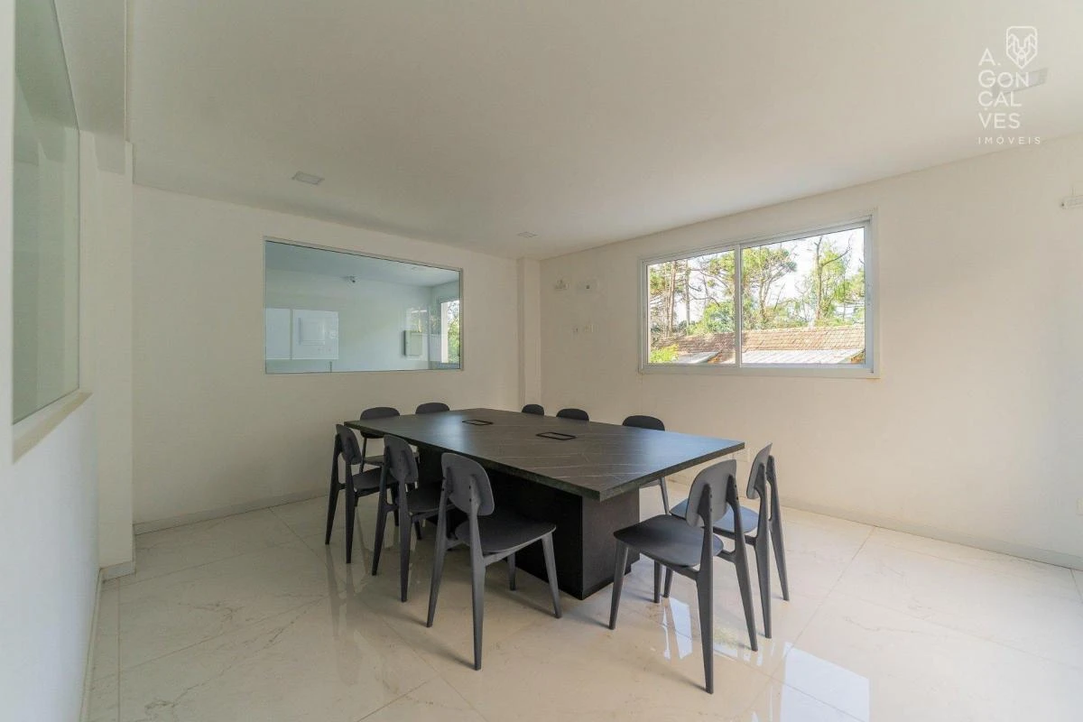 Water view in a 2-bedroom apartment, 106 m² — photo 33