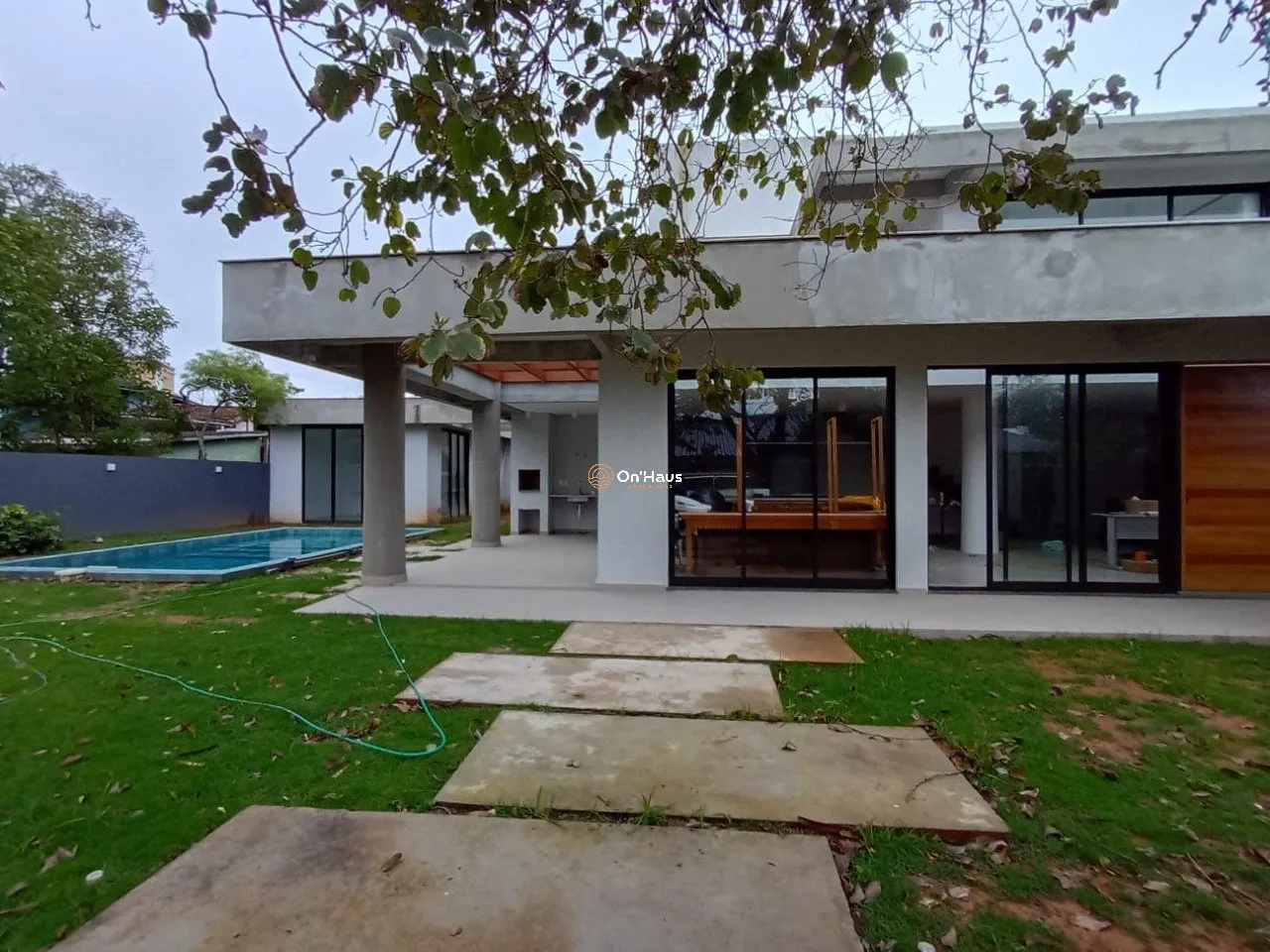 Rental house with 6 en-suite bedrooms and 513 m² — photo 26