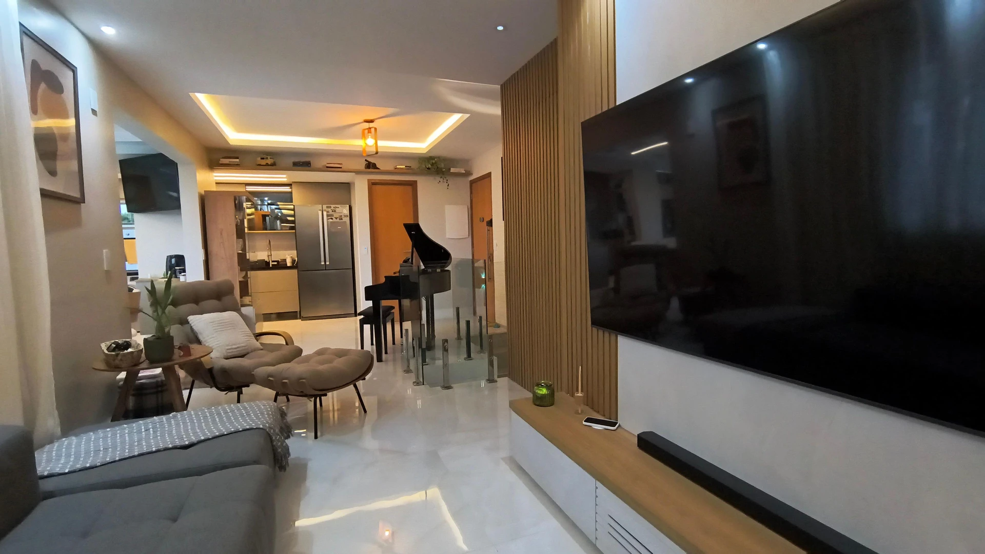 Furnished apartment, 150 m², with a grill on the balcony — photo 22