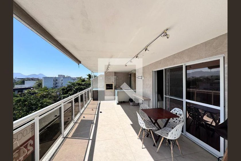 Furnished 3-bedroom apartment with 235 m² and 2 parking — photo 28