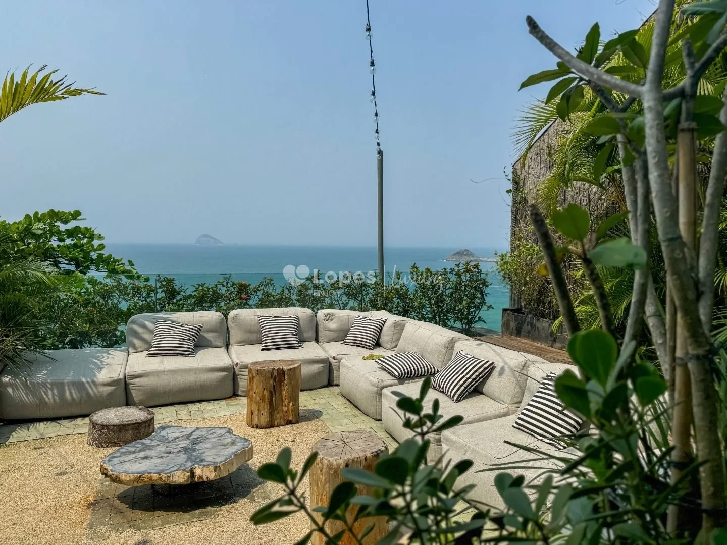House with 5 en-suite bedrooms, 8 baths and 3 parking — photo 39