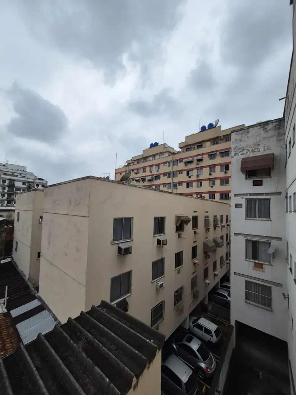 Apartment with 2 bedrooms and a balcony plus 1 parking spot — photo 13