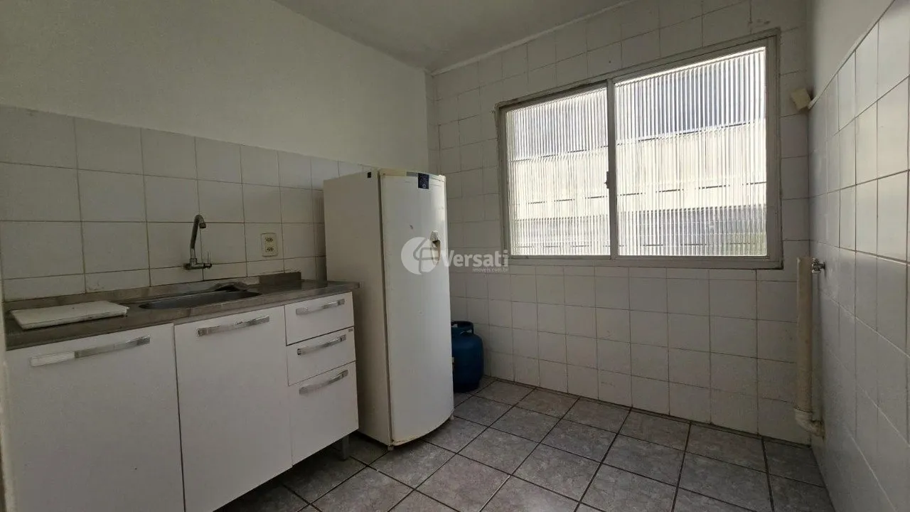 Apartamento sem mobília de 52 m² com jardim privativo