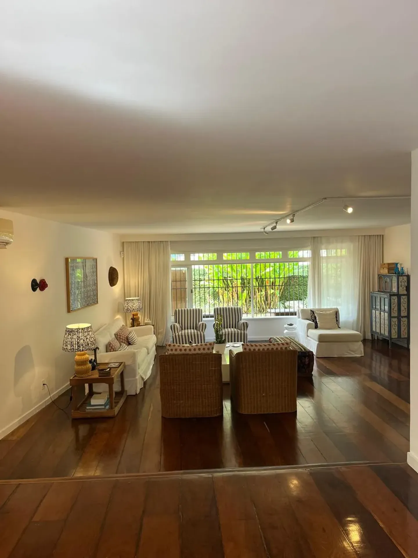 Меблированный дуплекс 700 м²: 6 спален и частный сад — photo 13