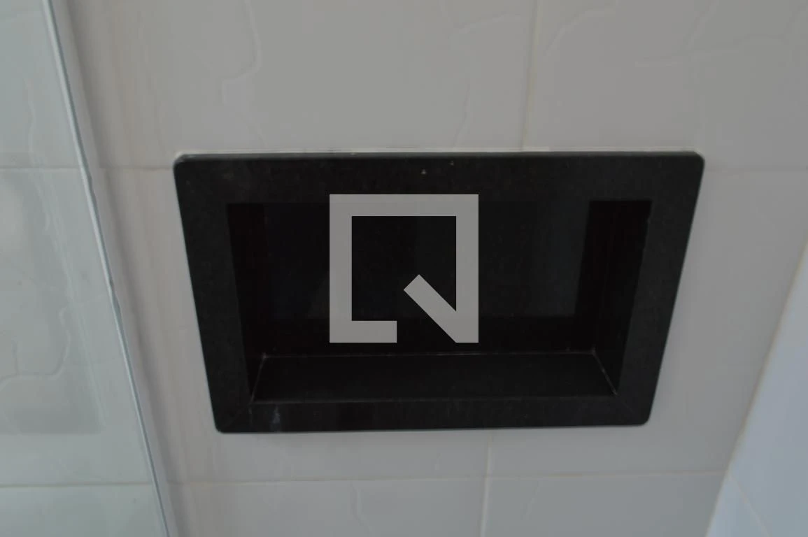 Casa de 3 quartos com janelas do piso ao teto — photo 83
