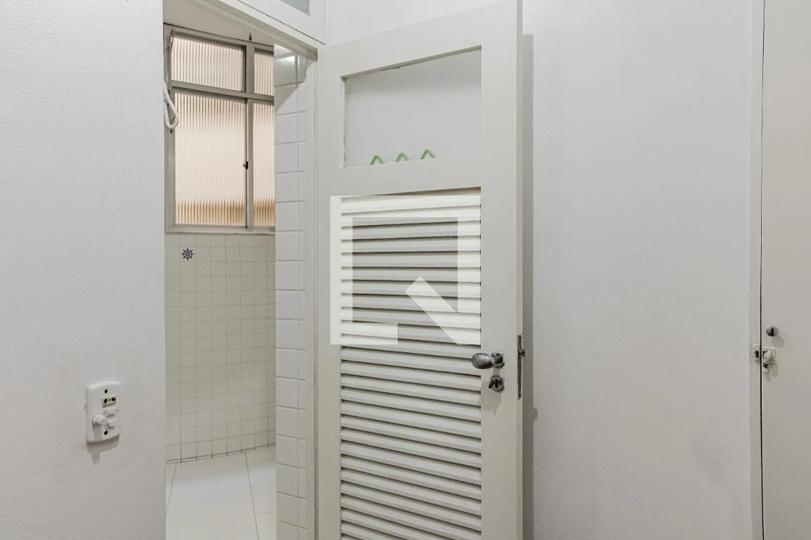 Apartment, 116 m², with wood or laminate floors — photo 51
