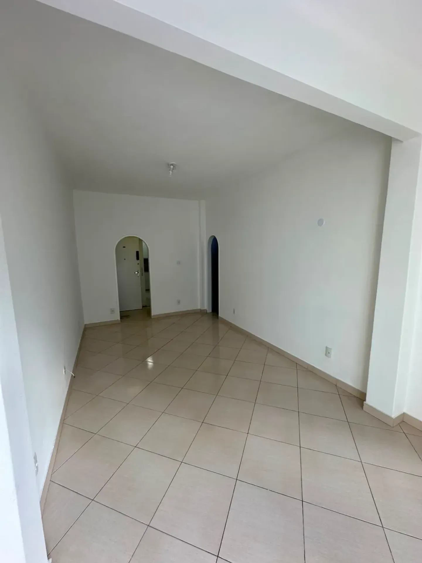 Apartment with 2 bedrooms, 2 bathrooms and balcony — photo 7
