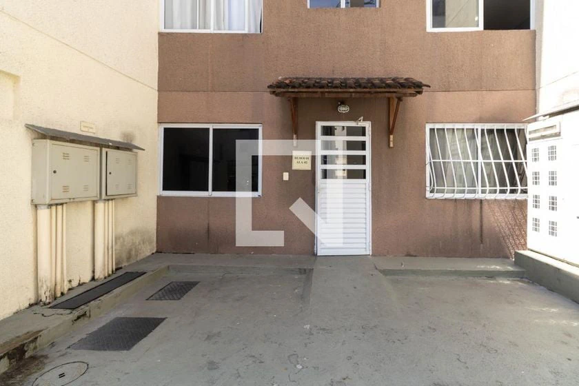 Apartamento mobiliado de 2 quartos em condomínio com piscina — photo 29