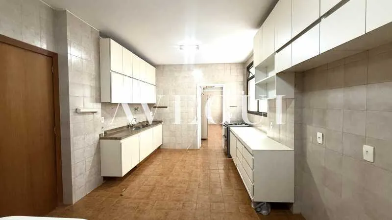 Apartamento 4 quartos com 2 suítes e jardim — photo 24
