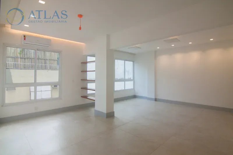 Apartamento, 90 m², com janelas do piso ao teto — photo 14