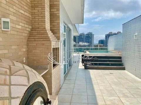 580 m² duplex penthouse with a balcony and 4 suites — photo 11