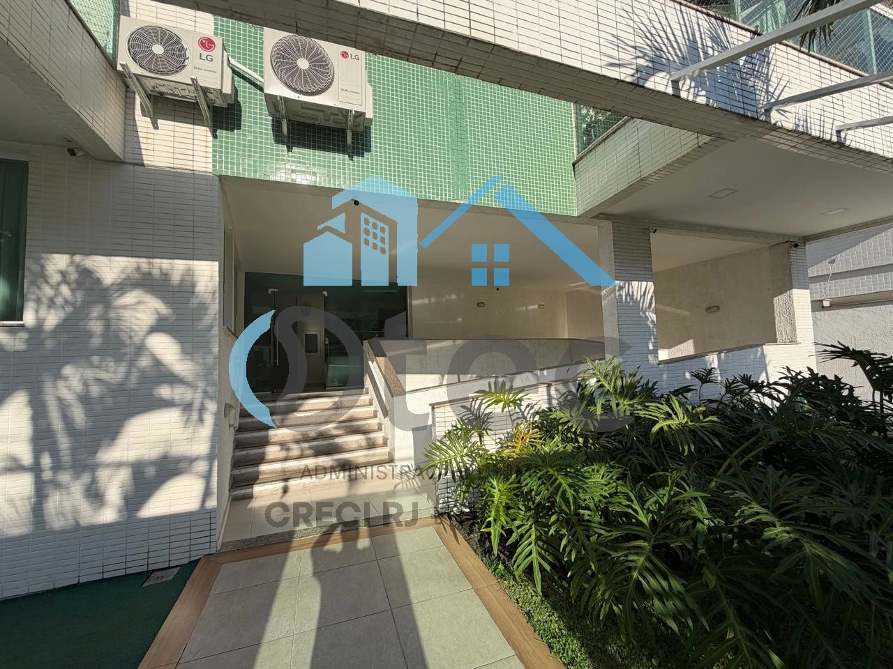 Apartment with 2 en-suite bedrooms and 2 parking spots — photo 8
