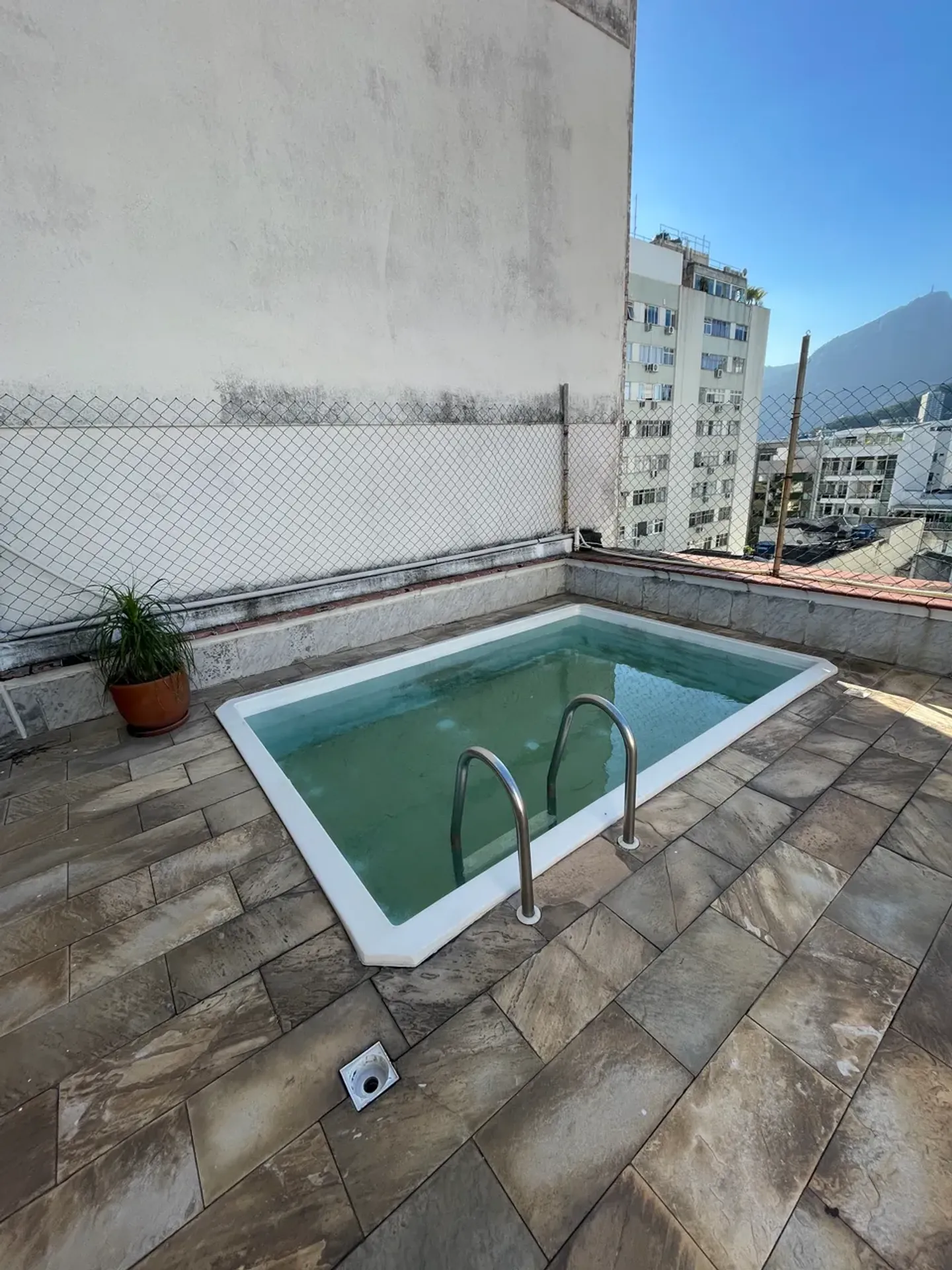 Apartamento mobiliado com 4 quartos e 5 banheiros — photo 34